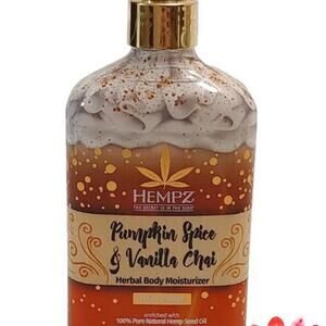 Hempz Pumpkin Spice and Vanilla Chai  Body Moisturizer Limited Edition 17oz 101E